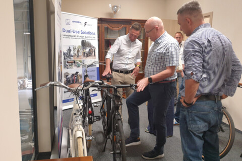 Marszałek Województwa Zachodniopomorskiego z wizytą w fabryce GEOBIKE MFC